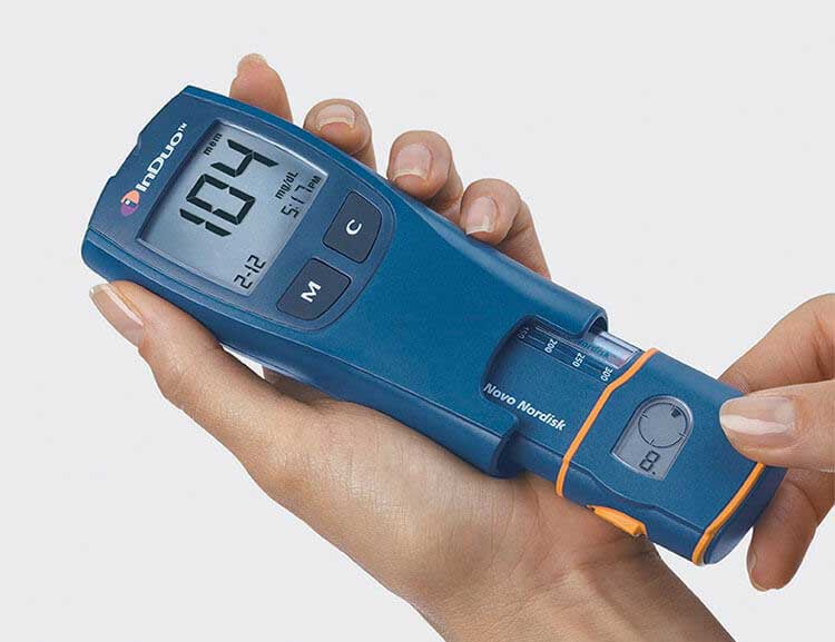 InDuo combination insulin delivery device and blood sugar monitor from 2001.